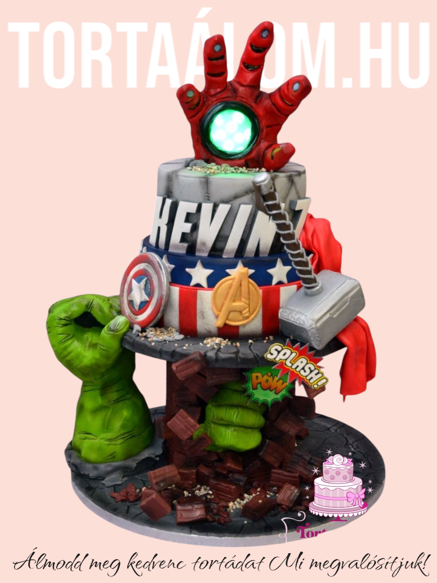 Avengers Emeletes Extrával